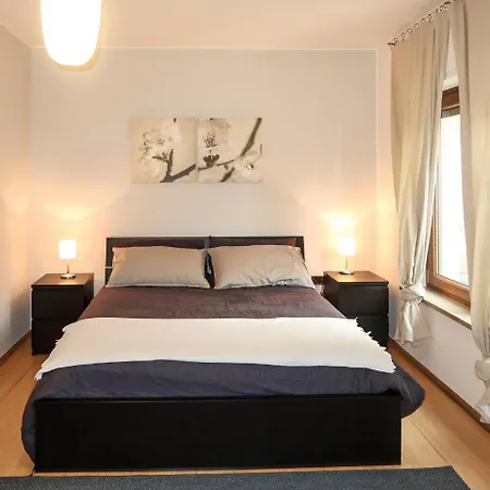 La Maison De Josephine 501w *